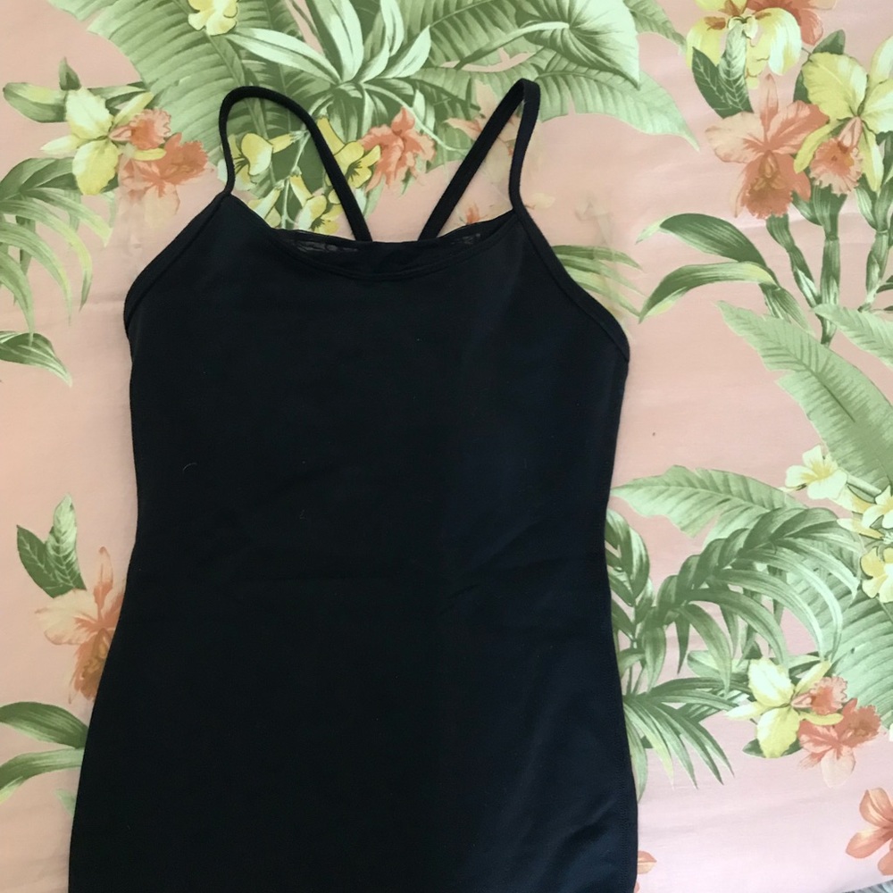 Black lululemon tank